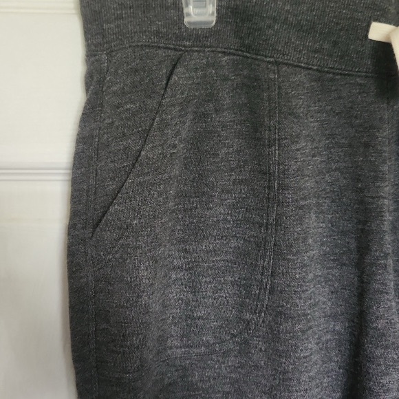 Old Navy Lightweight Joggers New With Tags Size Large - Picture 4 of 8